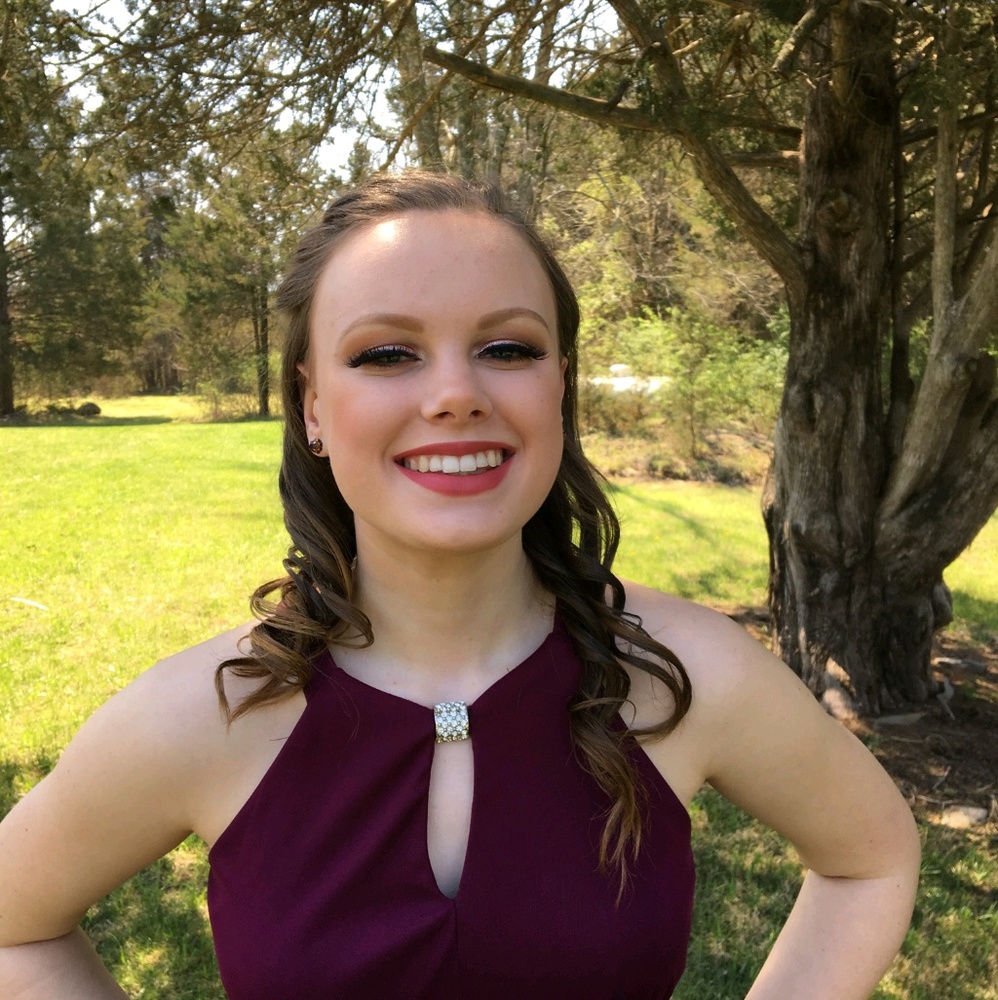 Meet your Posher, Angelica